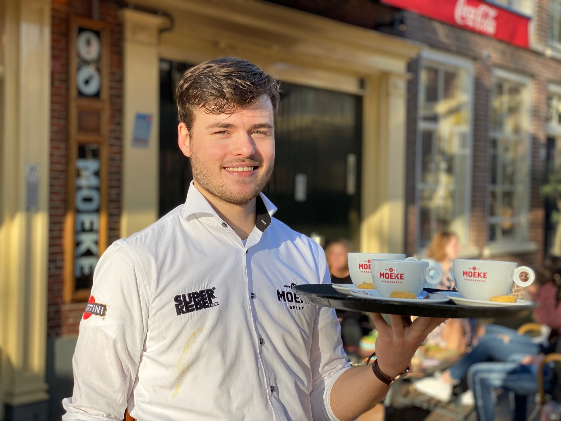 Foto van medewerker bediening Moeke Delft